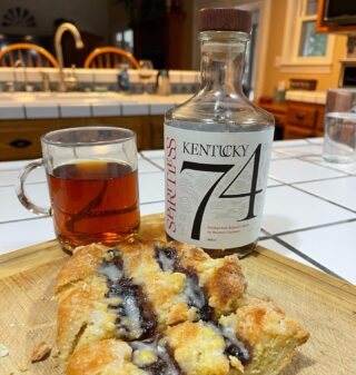 #SoberOctober Day 15: Celebrating the almost halfway mark this morn with a HotTea Kentucky Toddy #mocktail…

@traegergrills smoked sweet tea, Kentucky @drinkspiritless 74, garnish with some citrus and a cinnamon stick, and complement your breakfast pastry with something warm and spicy — that won’t spiral the rest of your day. 

#nacraftbeer #nonalcoholic #nearbeer #nonbooze #nonalcoholicdrink #nonalcoholicbeer #nonalcoholiccocktail #nonalcoholicwine #nonalcoholicdrinks #nadrinks #nabeer #nonbooze #noalcohol #noalcoholneeded #nonalcoholicdrink #soberlife #soberliving #soberaf #sobercurious #nawine #craftnabeer