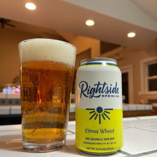 Our fave citrus wheat NA, by @rightsidebrewing … tropical aromas and citrus notes throughout, Rightside always does things right. 

#nacraftbeer #nonalcoholic #nearbeer #nonbooze #nonalcoholicdrink #nonalcoholicbeer #nonalcoholiccocktail #nonalcoholicwine #nonalcoholicdrinks #nadrinks #nabeer #nonbooze #noalcohol #noalcoholneeded #nonalcoholicdrink #soberlife #soberliving #soberaf #sobercurious #nawine #craftnabeer